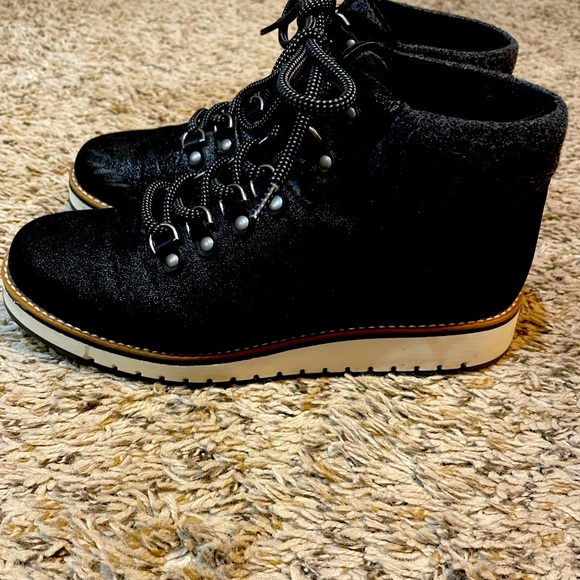 Boots - Picture 2 of 3